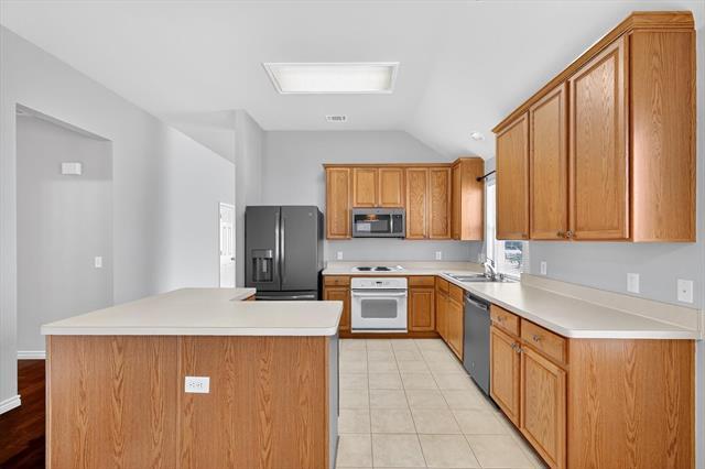 Building Photo - 3012 Honey Locust Dr