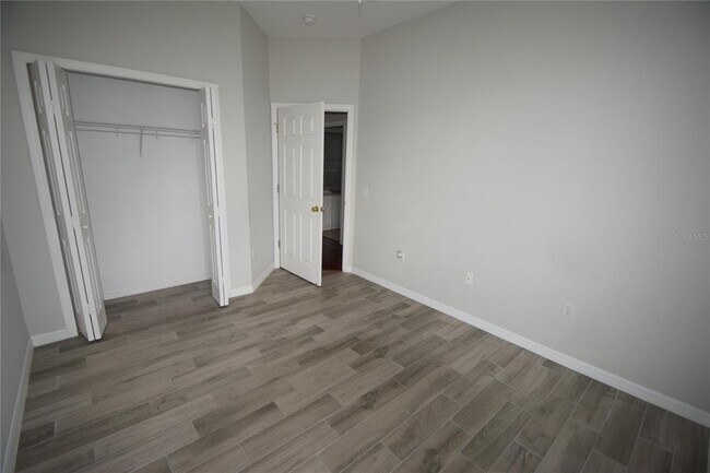 Building Photo - 534 Grasslands Village Cir