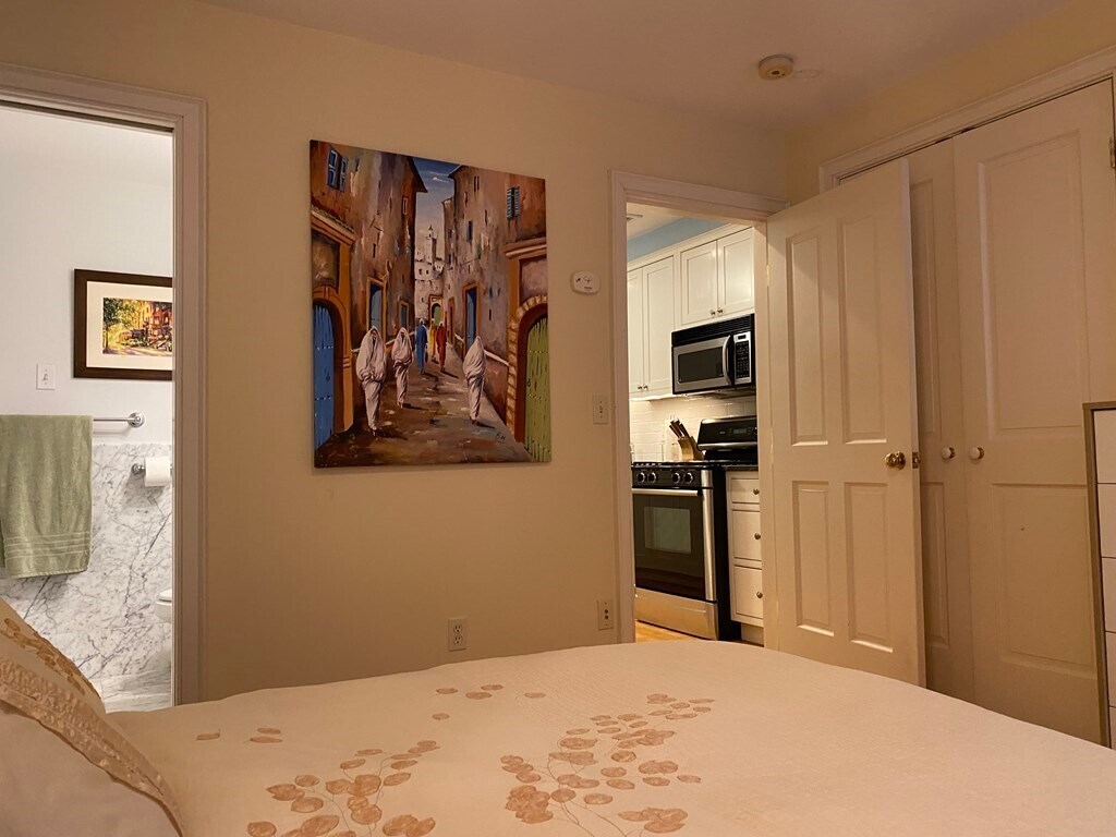 Building Photo - 89 Warren Ave