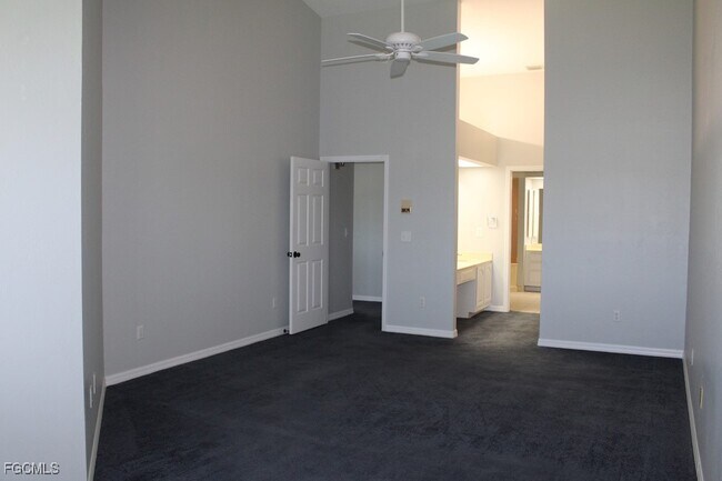 Building Photo - 16561 Heron Coach Way