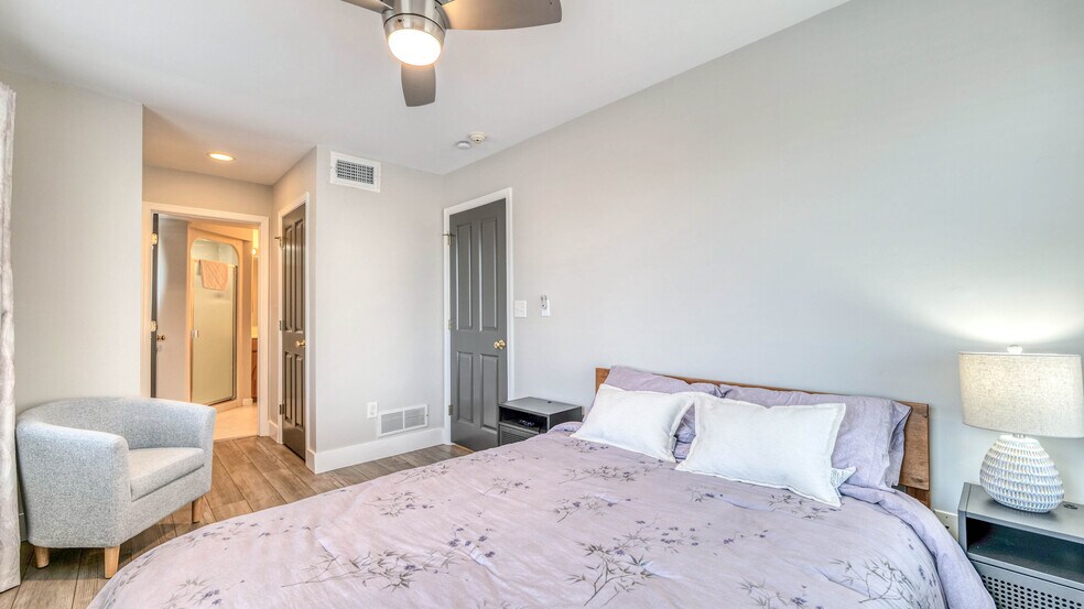 Building Photo - 9100 Atlantic Ave