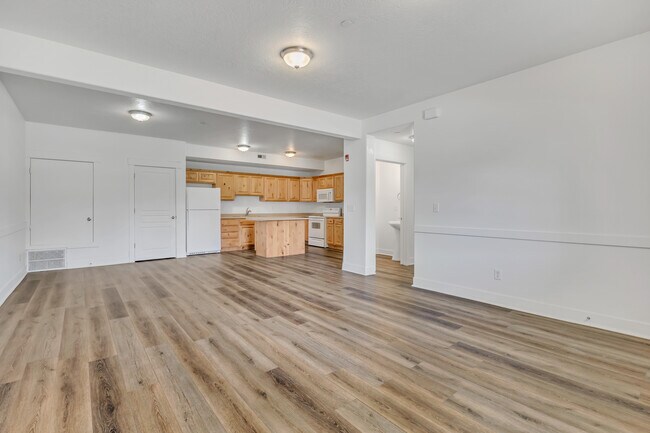 Building Photo - Cedar Street Holdings