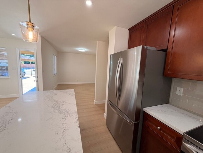 Building Photo - 10121 Craft Dr