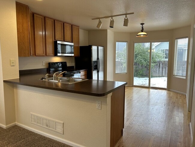 Building Photo - 2145 Clipper Way