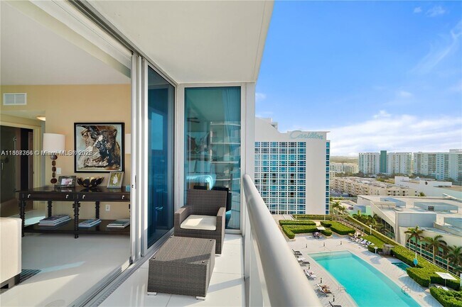 Building Photo - 6899 Collins Ave