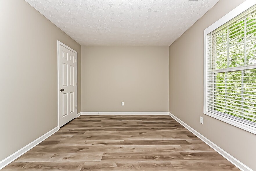 Building Photo - 216 Rivergate Ct