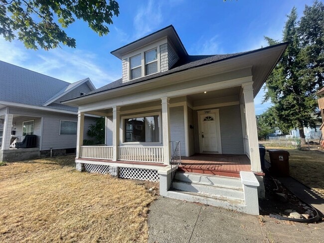 Building Photo - 1410 W Spofford Ave