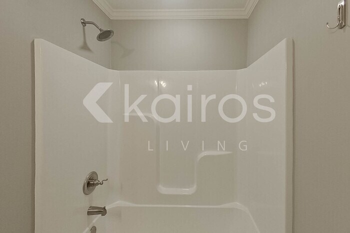 Building Photo - 93 Old Orchard Rd