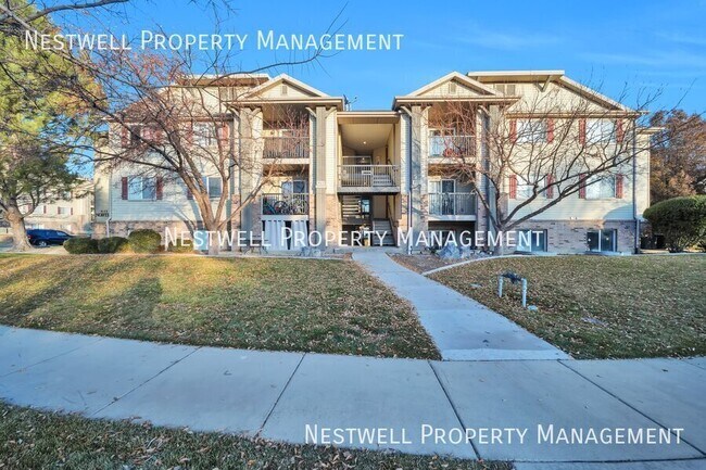 Building Photo - $250 OFF 1ST MONTHS RENT!  Mid-Level  3-be...