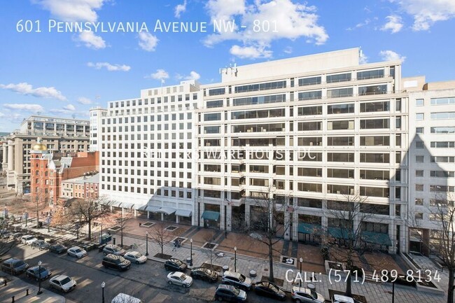 Building Photo - Stylish 8th-Floor Furnished Studio in Penn...