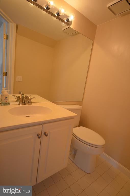 Building Photo - 46891 Eaton Terrace