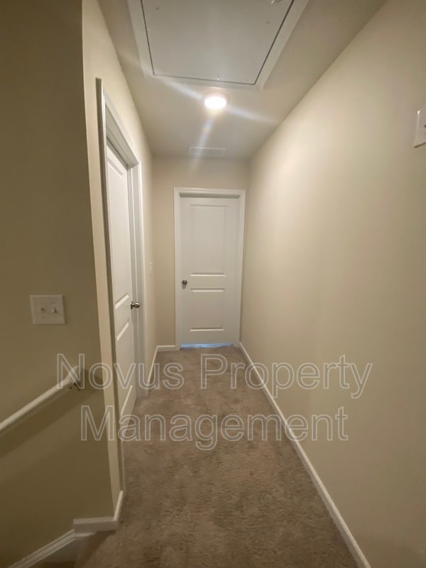 Building Photo - 1182 Westhampton Wy