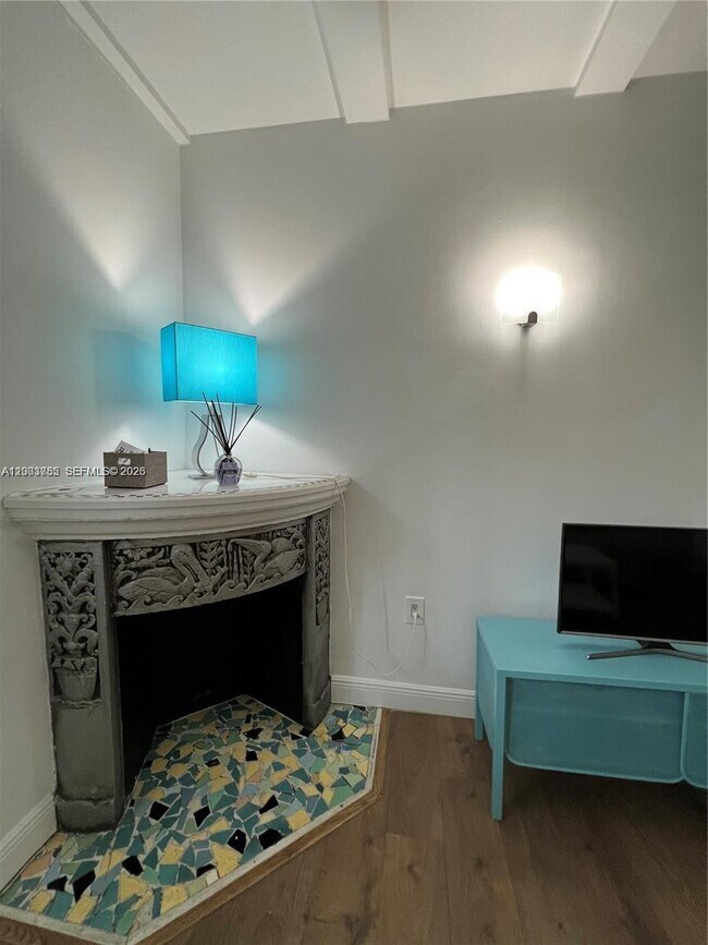 Building Photo - 439 15th St