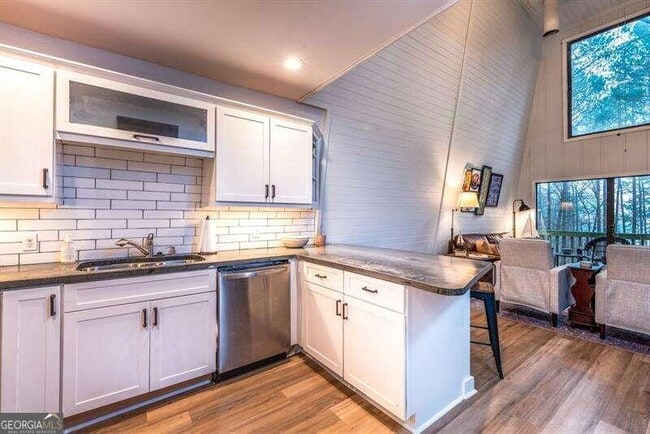 Building Photo - 3200 Rim Cove Dr