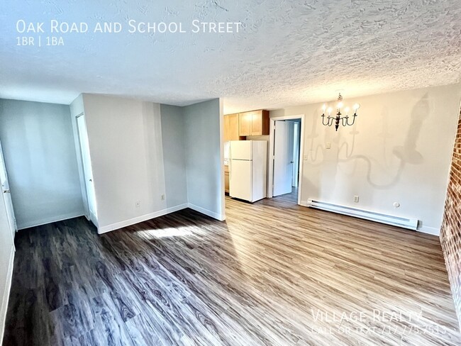 Building Photo - FEW STEPS, newly-remodeled! No one above o...