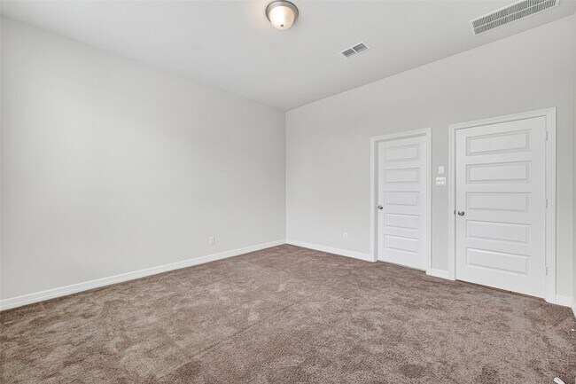 Building Photo - 6602 Albany Forest Ct