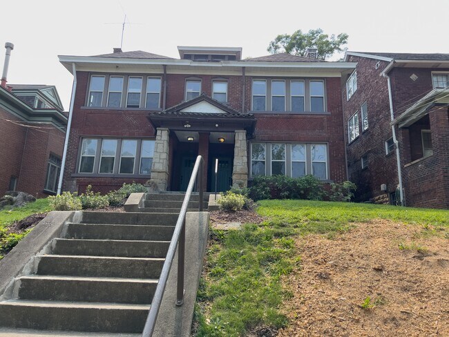 Building Photo - 6608 Dalzell Pl