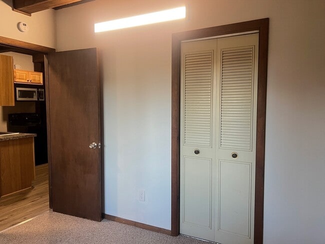 Building Photo - 888 Salem St