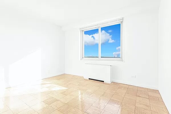 Building Photo - 2600 Netherland Ave