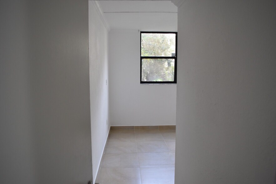 Building Photo - 8002 SW 149th Ave
