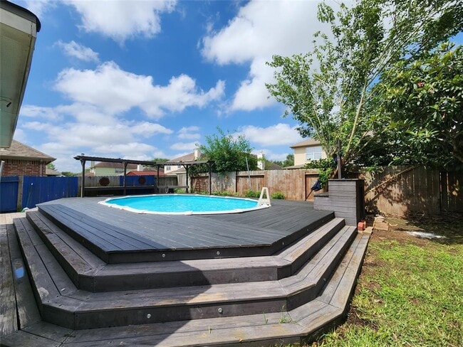 Building Photo - 5827 Eatons Creek Tr