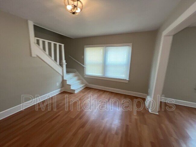 Building Photo - 310 N Riley Ave