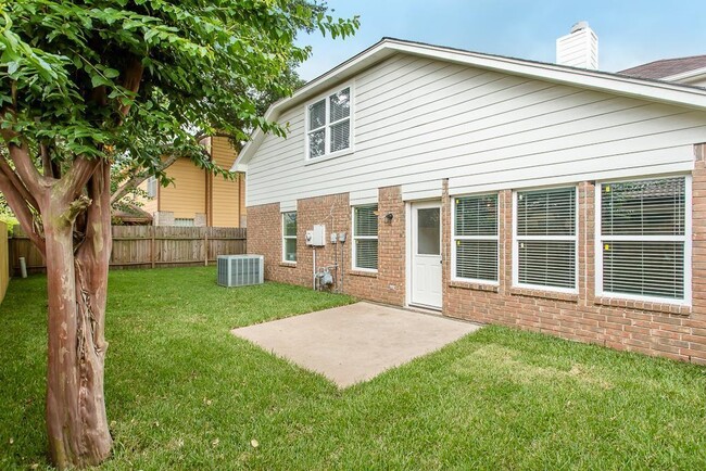 Building Photo - 12410 Brook Meadows Ln