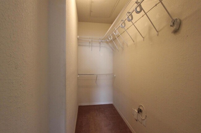 Building Photo - 11014 Legacy Dr