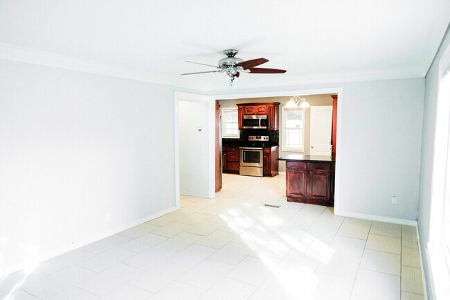 Building Photo - 1362 S Patton Ct