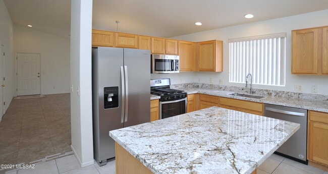 Building Photo - 2633 W Cezanne Cir