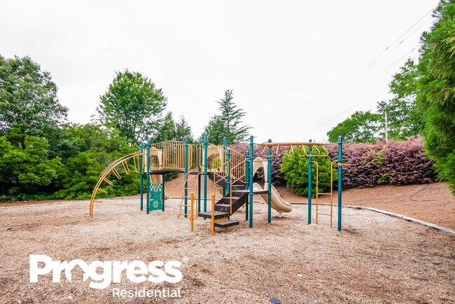 Building Photo - 1800 Windy Willow Ln