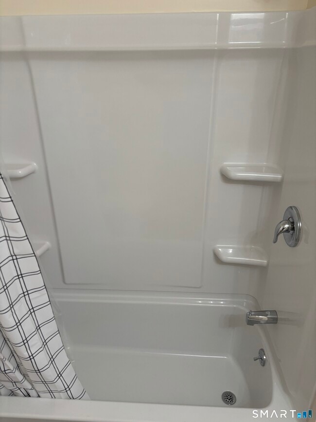 Building Photo - 95 Pennsylvania Ave