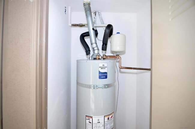 Building Photo - 10840 Scripps Ranch Blvd