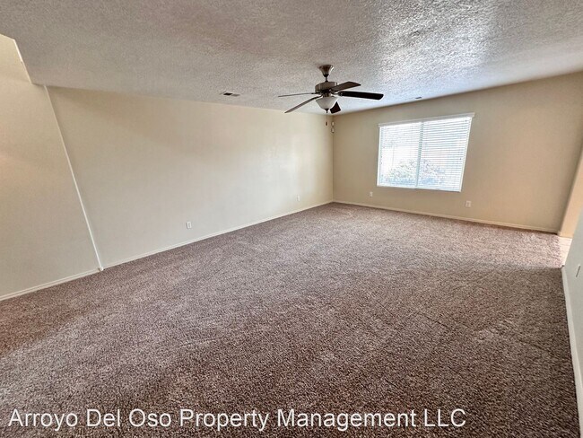 Building Photo - 3 br, 3 bath House - 790 Purple Aster Aven...