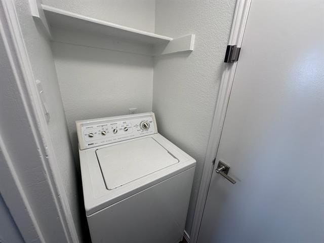 Building Photo - 3400 Napoleon Ct