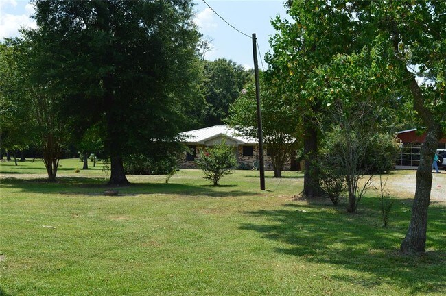 Building Photo - 160 County Rd 6498