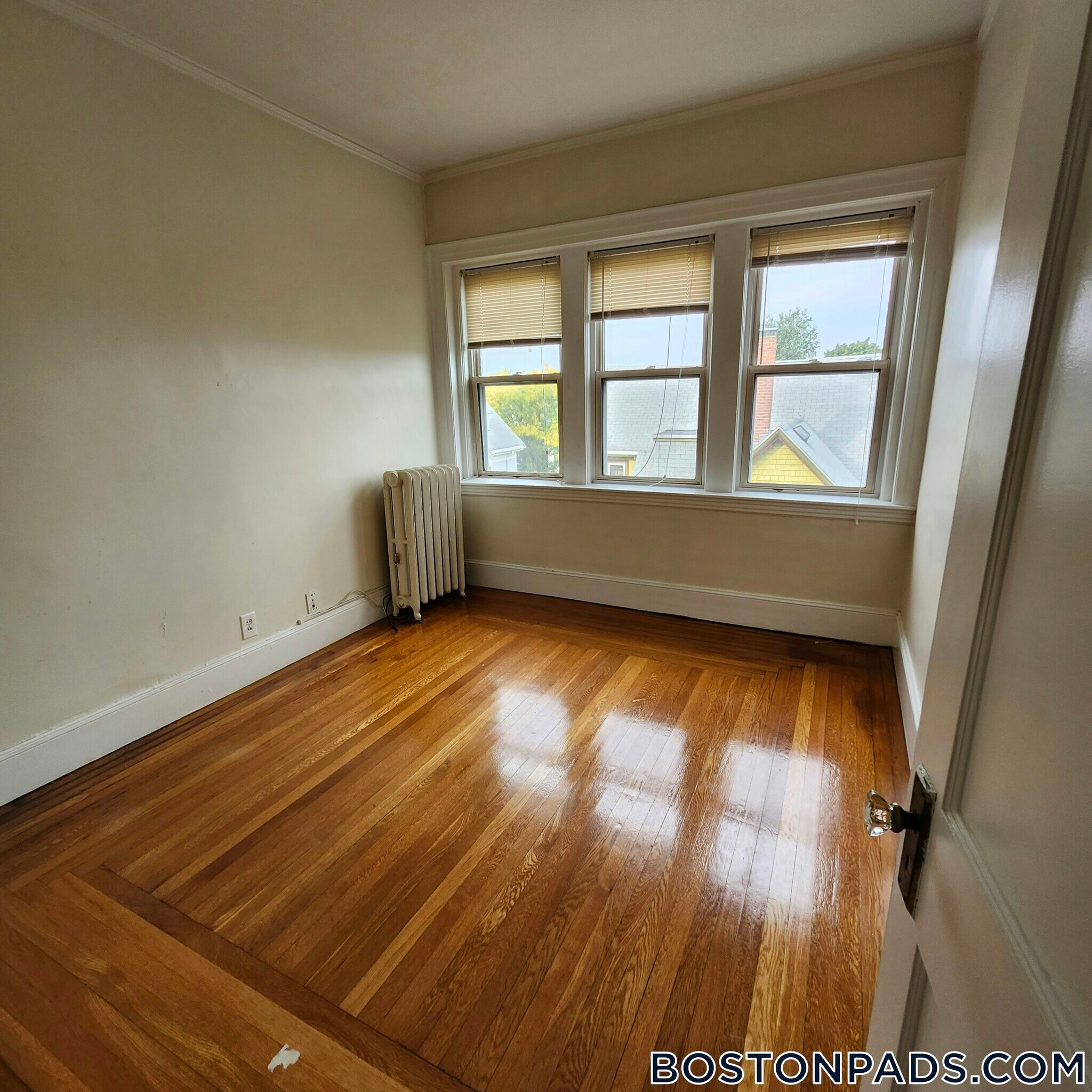 Building Photo - 163 Summer St