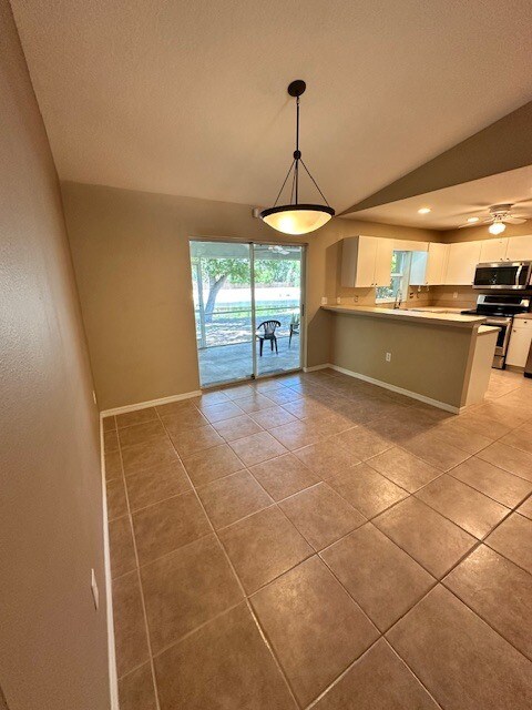 Building Photo - 4675 Breezy Pines Blvd