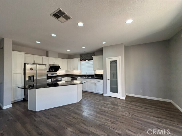 Building Photo - 12900 Skokorat Ct