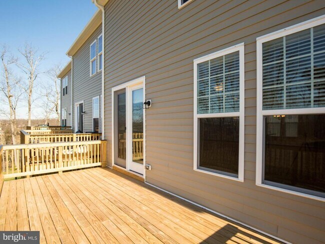 Building Photo - 127 Keller Ct