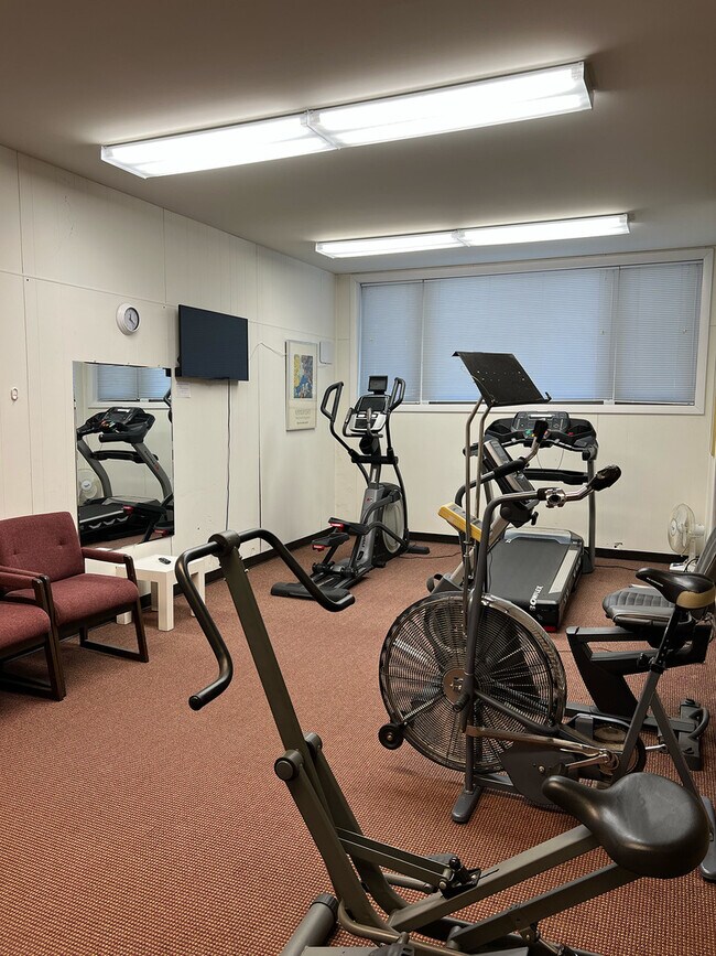 Building Photo - 838 Michigan Ave