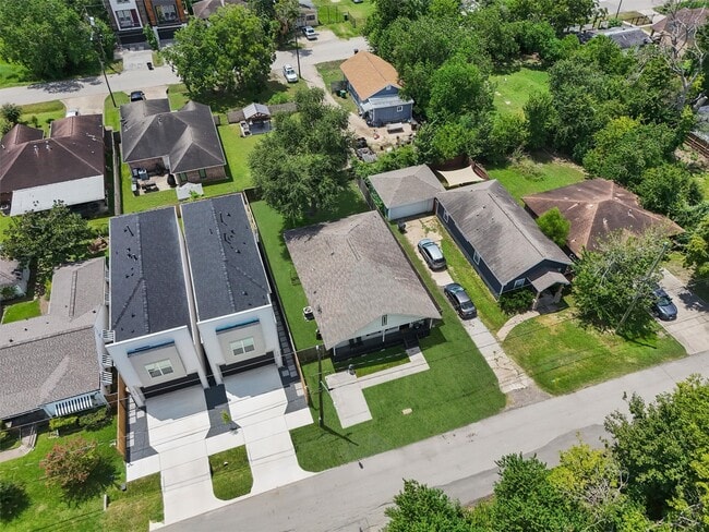 Building Photo - 3706 Nathaniel Brown St