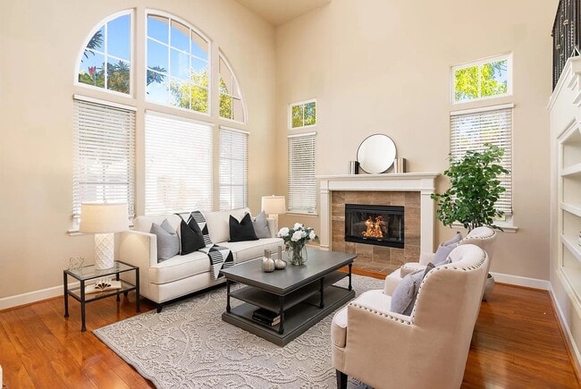 Building Photo - 1923 Nicosia Ct