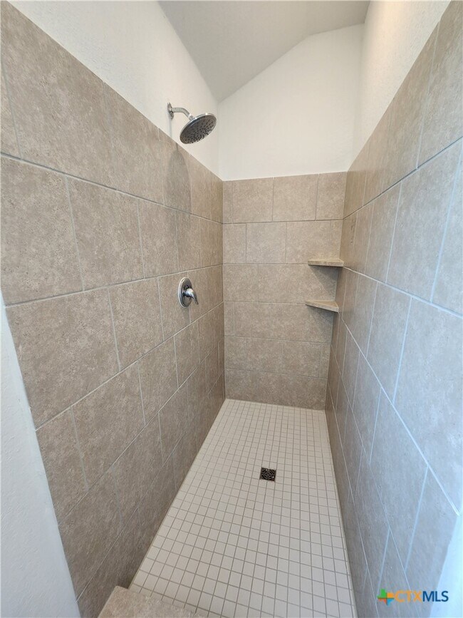Building Photo - 447 Butterfly Bush Ct