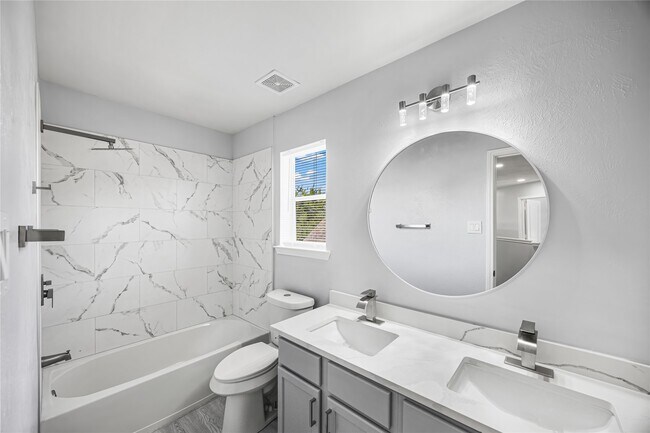 Building Photo - 21510 Broadstone Dr