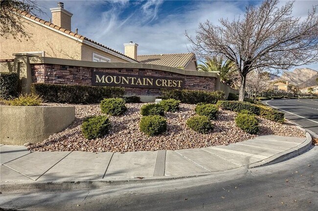 Building Photo - Discover this Gem w/sparkling pool & spa!