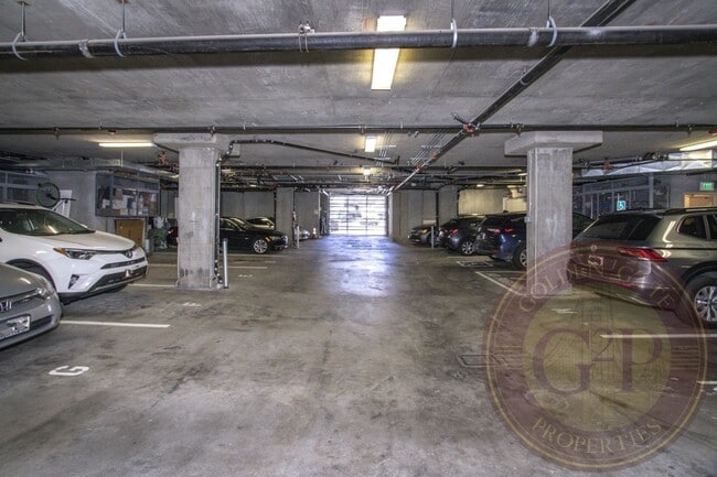 Building Photo - SoMa - 1 BR, 1 BA Condo 569 Sq. Ft. - 3D Virtual Tour, Parking Included