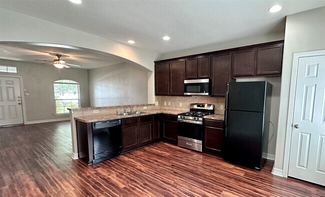 Building Photo - 58 Woodland Hills Dr