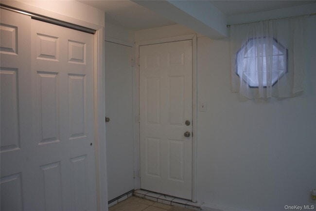 Building Photo - 1069 Callahan St
