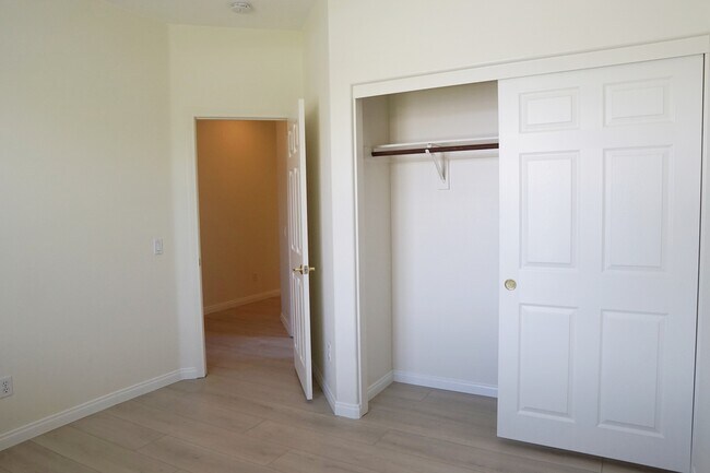 Building Photo - 84030 Colibri Ct